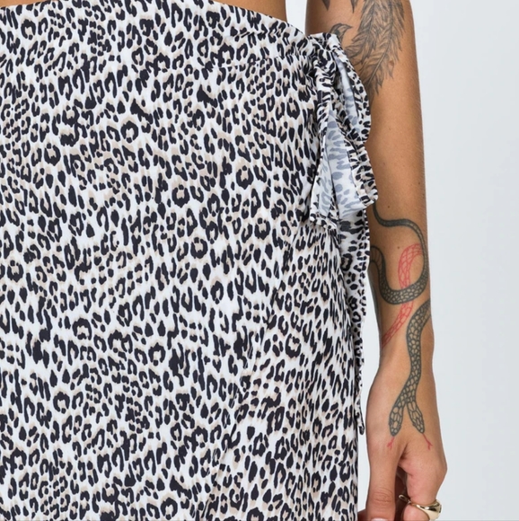 PRINCESS POLLY Midi Leopard Print Wrap Skirt / Sarong ~ NWOT - Picture 4 of 11